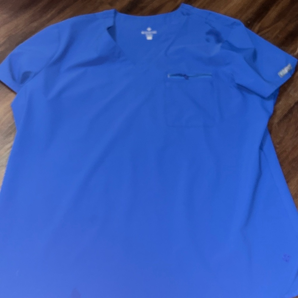 MEDCOUTURE PEACHES royal blue scrub top